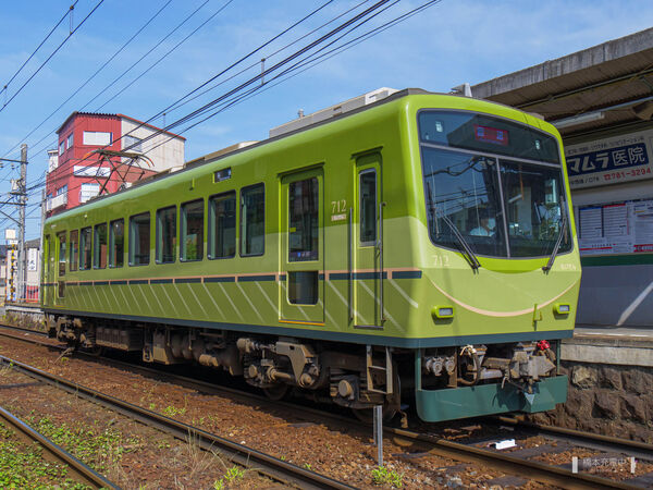 2024-05-26 叡電本線元田中駅に停車する712回送