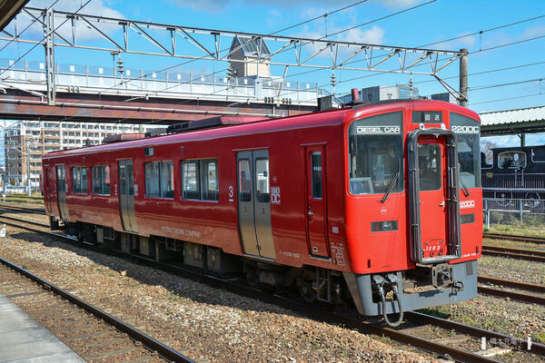 2016-01-30 鳥栖駅構内に留置中のキハ220 1502。