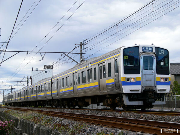 2006-11-12 JR内房線姉ヶ崎～五位間を走る211系マリ405編成