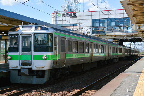 2019-09-12 南千歳駅に停車中の721系F-4104編成