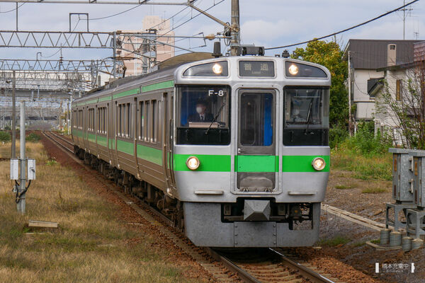 2020-10-12 白石駅に入線する721系F-8編成