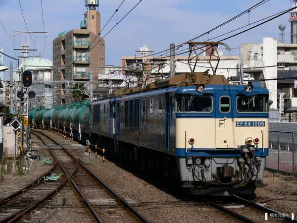 2007-01-04 JR南武線西国立駅を通過するEF64 1006牽引の米タン貨物列車