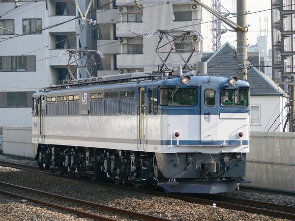2006-01-30 単機で八丁畷駅を通過するEF65 1101
