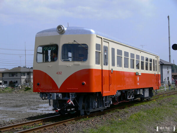 2006-04-09 常陸小川駅を発車するキハ432
