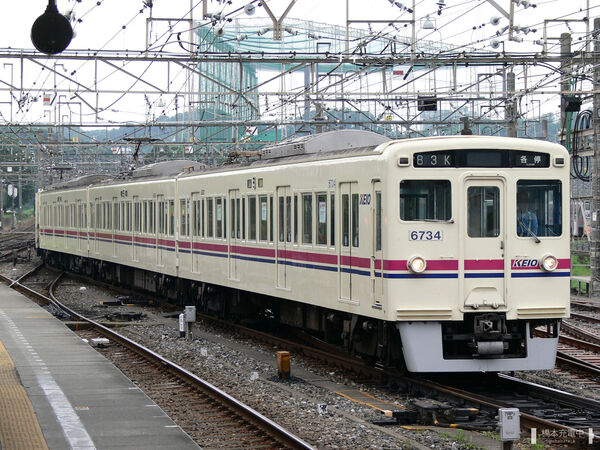 2006-08-01 若葉台駅構内で入換作業中の6734F（6734側）