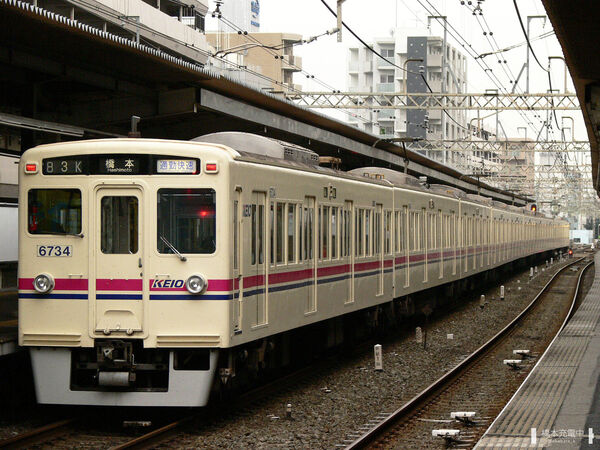 2006-08-30 笹塚駅に停車中の6734F（6734側）通勤快速橋本行き