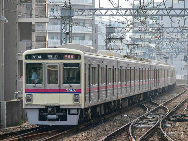 2006-06-01 京王線府中駅を発車する7804F準特急高尾山口行き