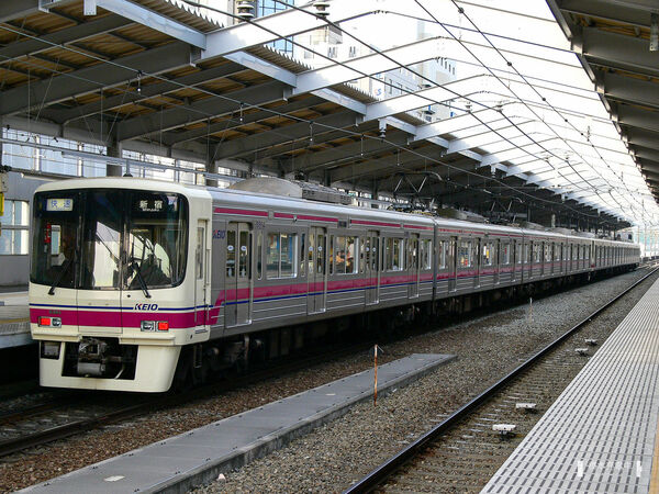 4連×2の8両編成で相模原線快速運用に入る8814F